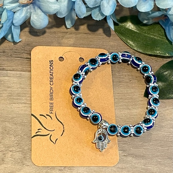 🧿✨ Evil Eye Bracelet - Picture 2 of 2